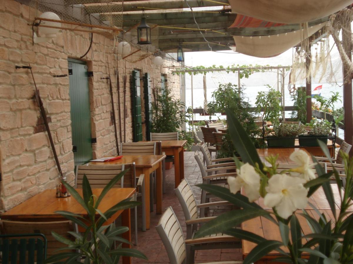Hotel Palace Vrkljan Karlobag Dış mekan fotoğraf